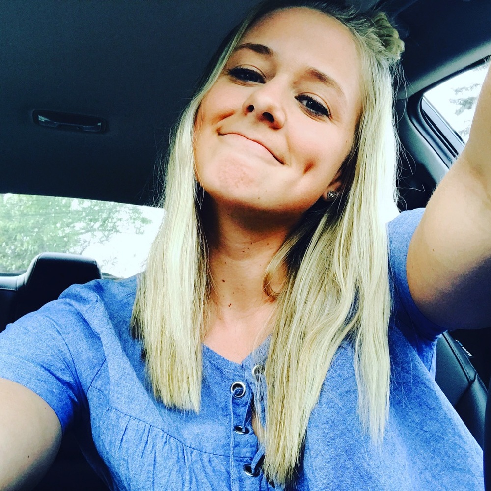 Meet your Posher, Maria